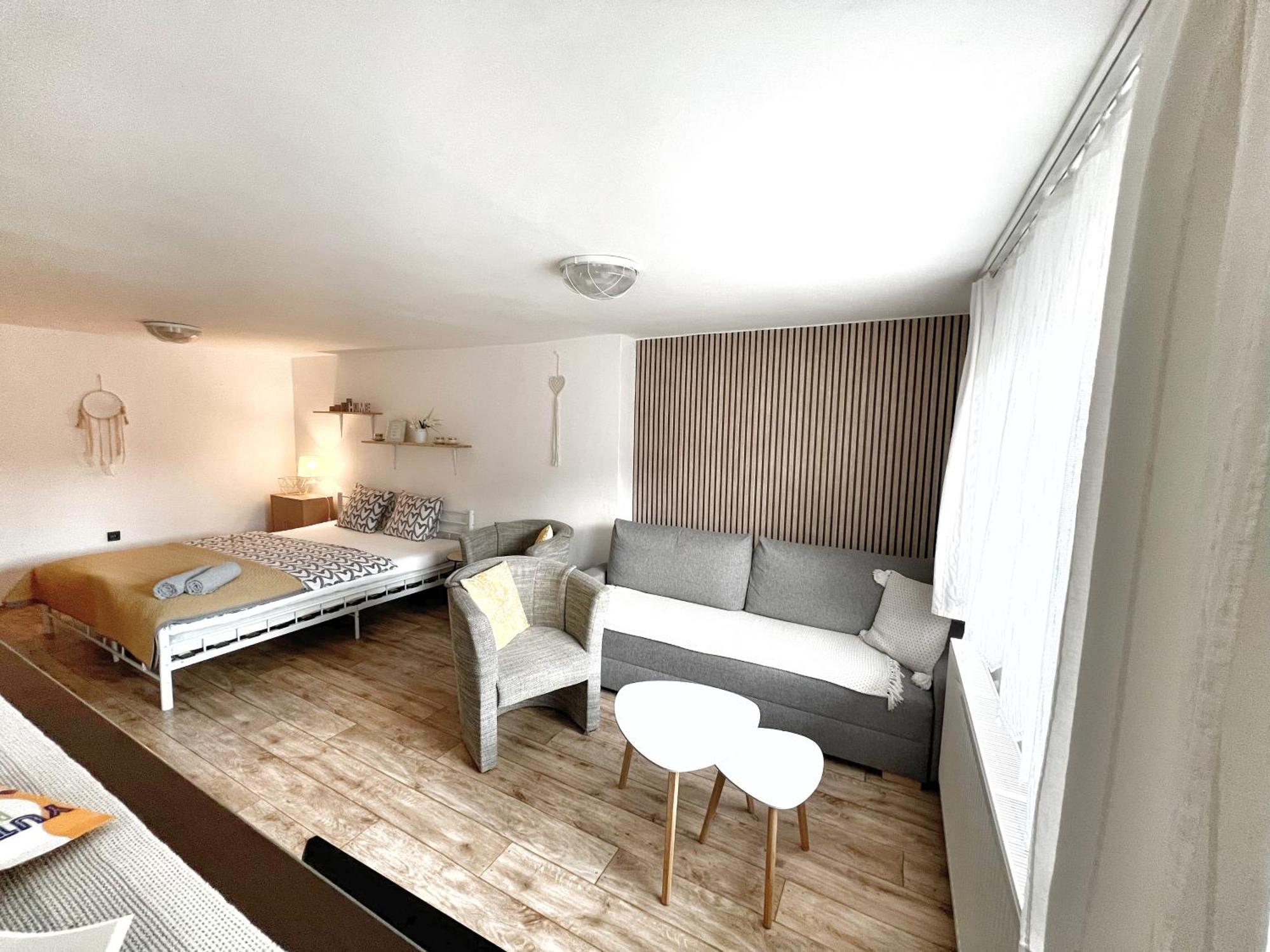 Apartment Sakvice 390 Exteriör bild